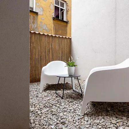 Apartment With Terrace -starowslna 43 *