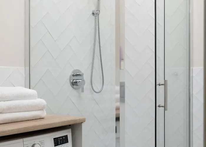 With Terrace -starowslna 43 شقة كراكوفيا